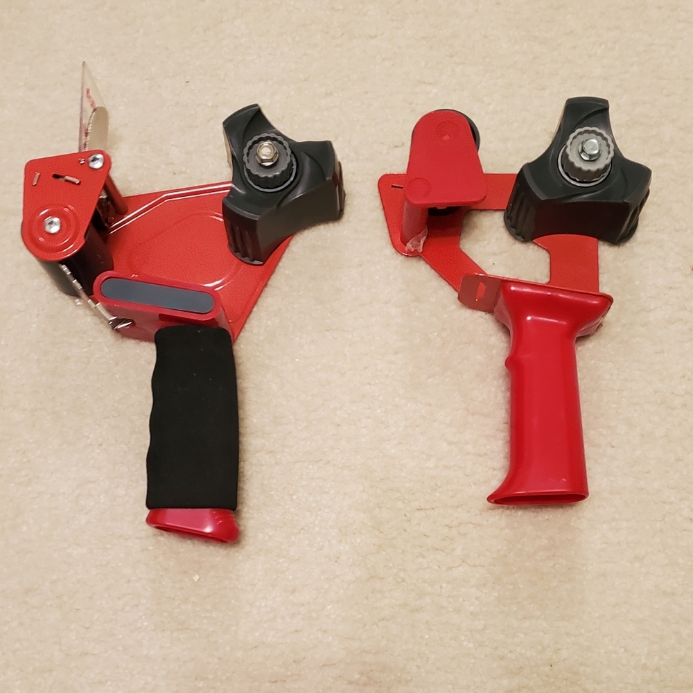 Lot 2 Packing Tape Dispensers 1 is 3M